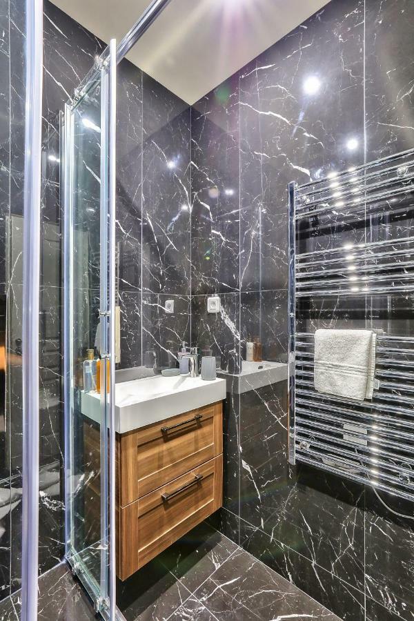 94 - Urban French Kiss Montorgueil Apartment Париж Екстериор снимка